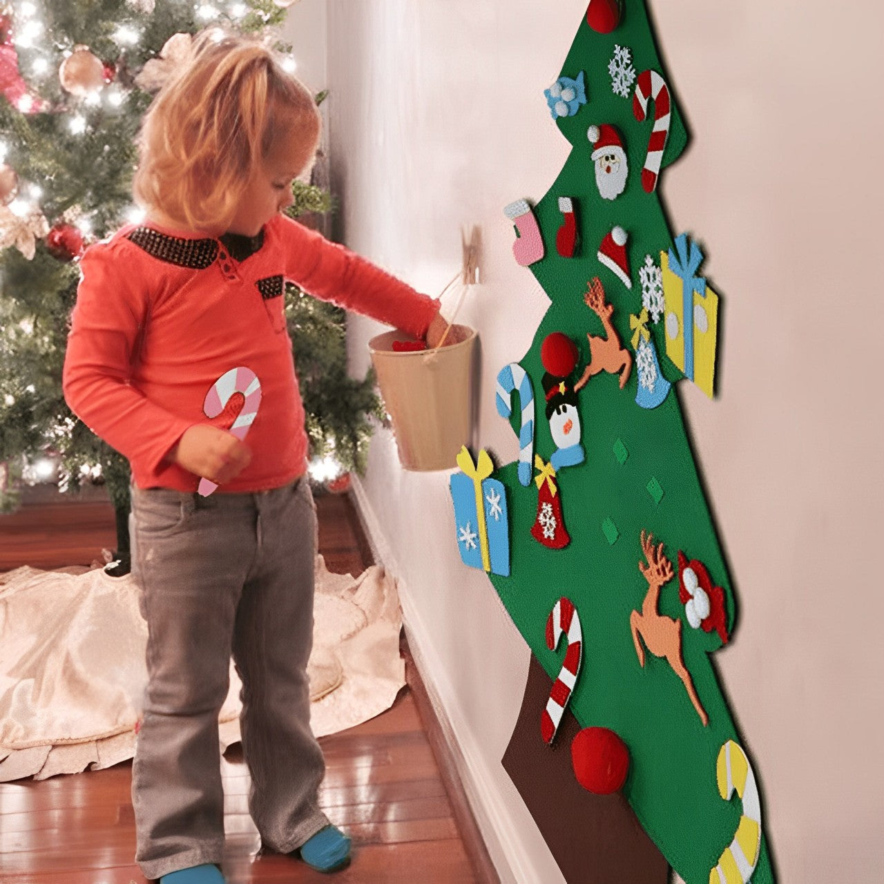 Árvore de Natal com 32 Peças + Pisca Pisca de Brinde